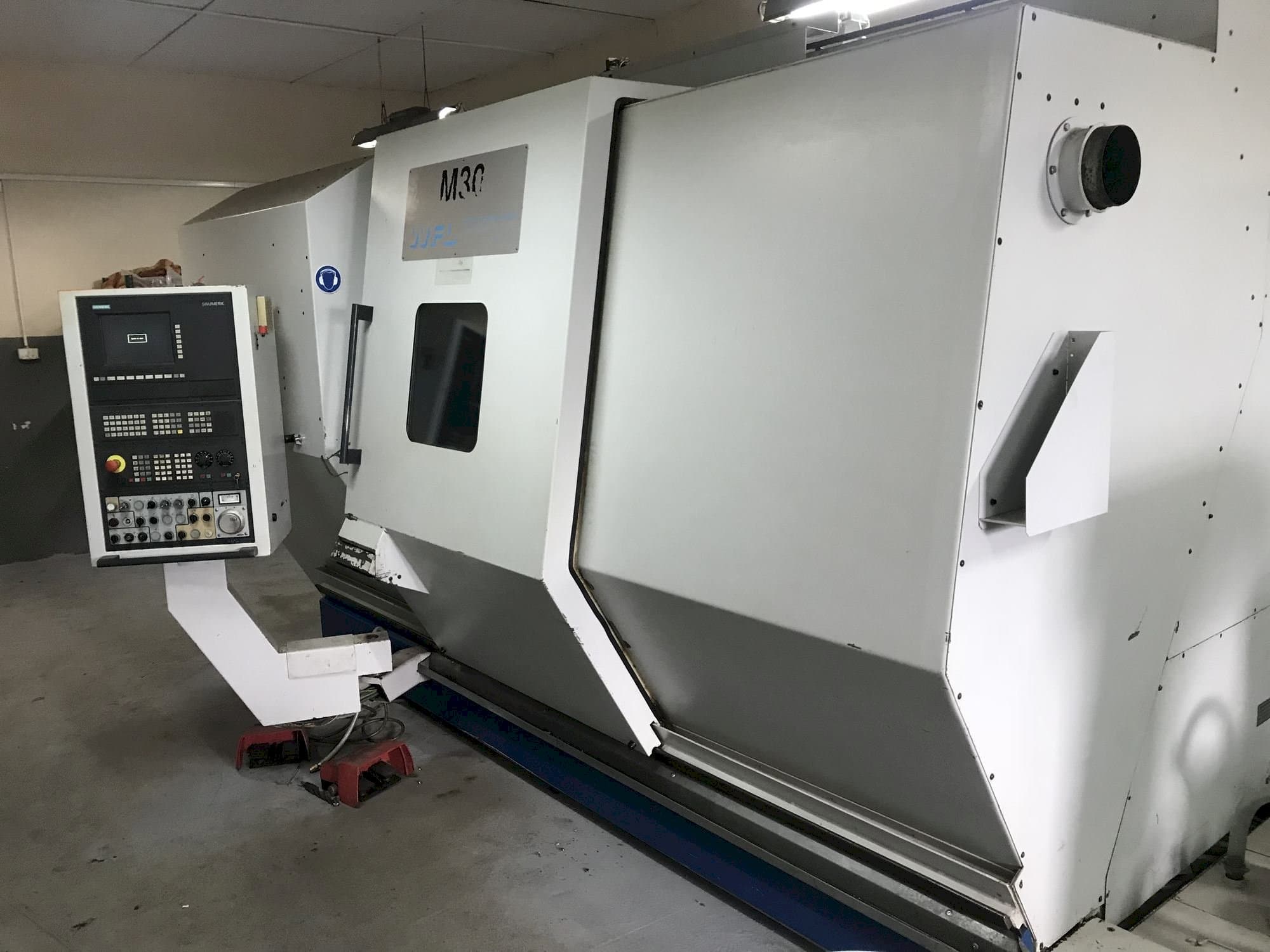 Masina WFL  M30   eestvaade