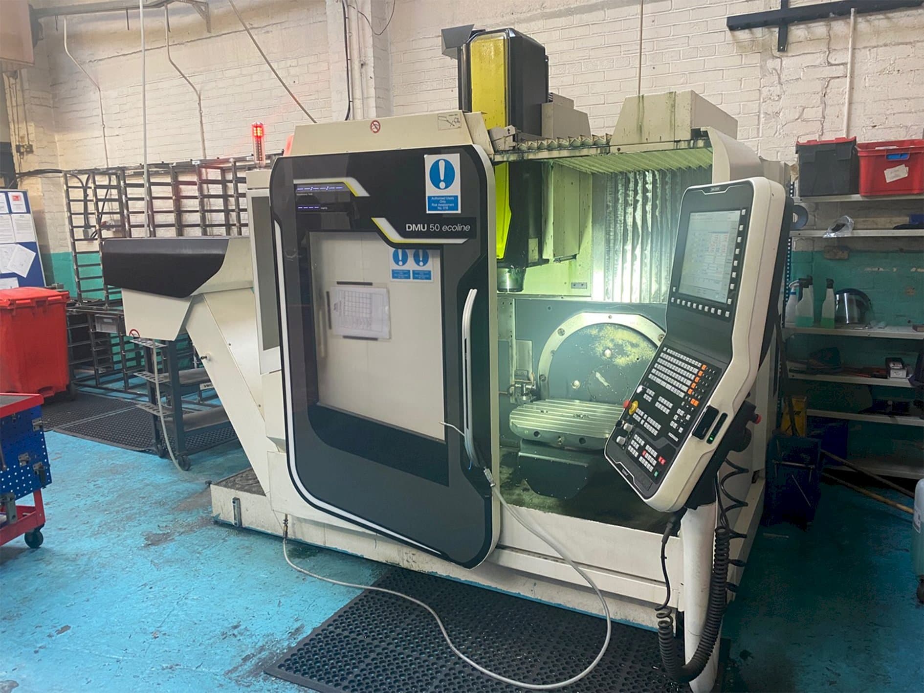 Masina DMG DMU Ecoline 50 5 Axis VMC   eestvaade