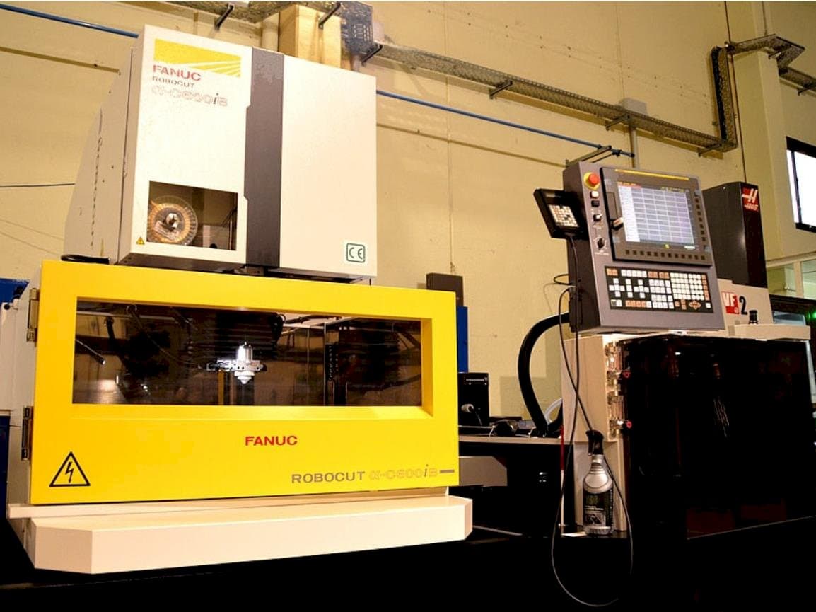 Masina FANUC Robocut Alpha-CiB eestvaade