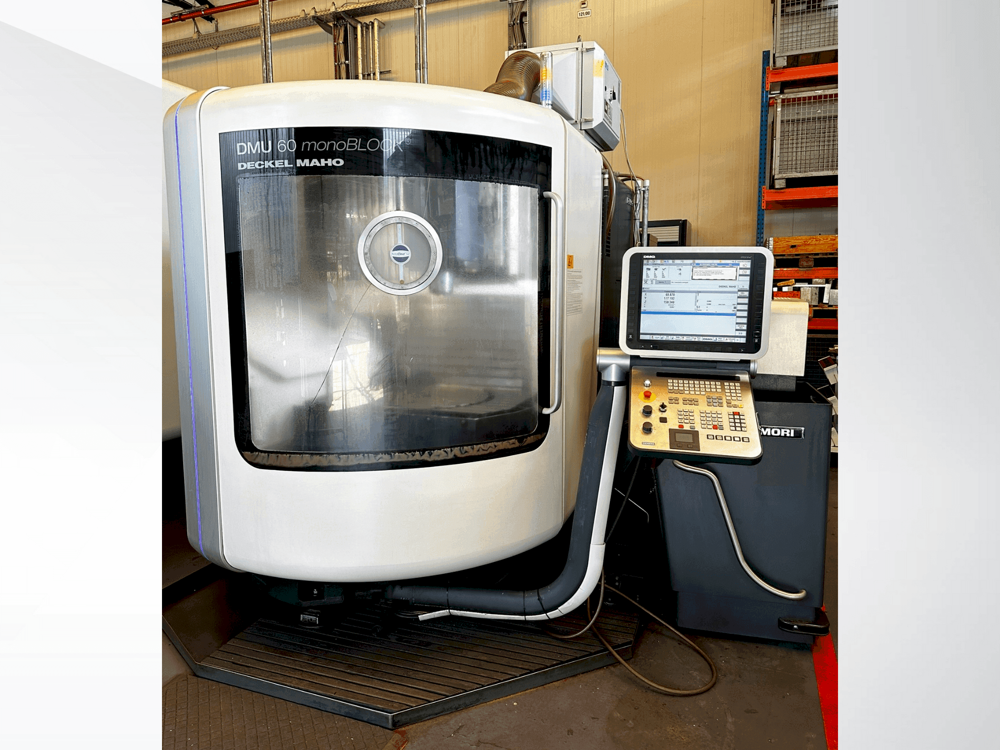 Masina DMG MORI DMU 60 monoBLOCK eestvaade