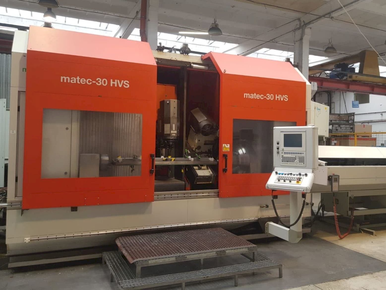 Masina Matec 30 HVS eestvaade