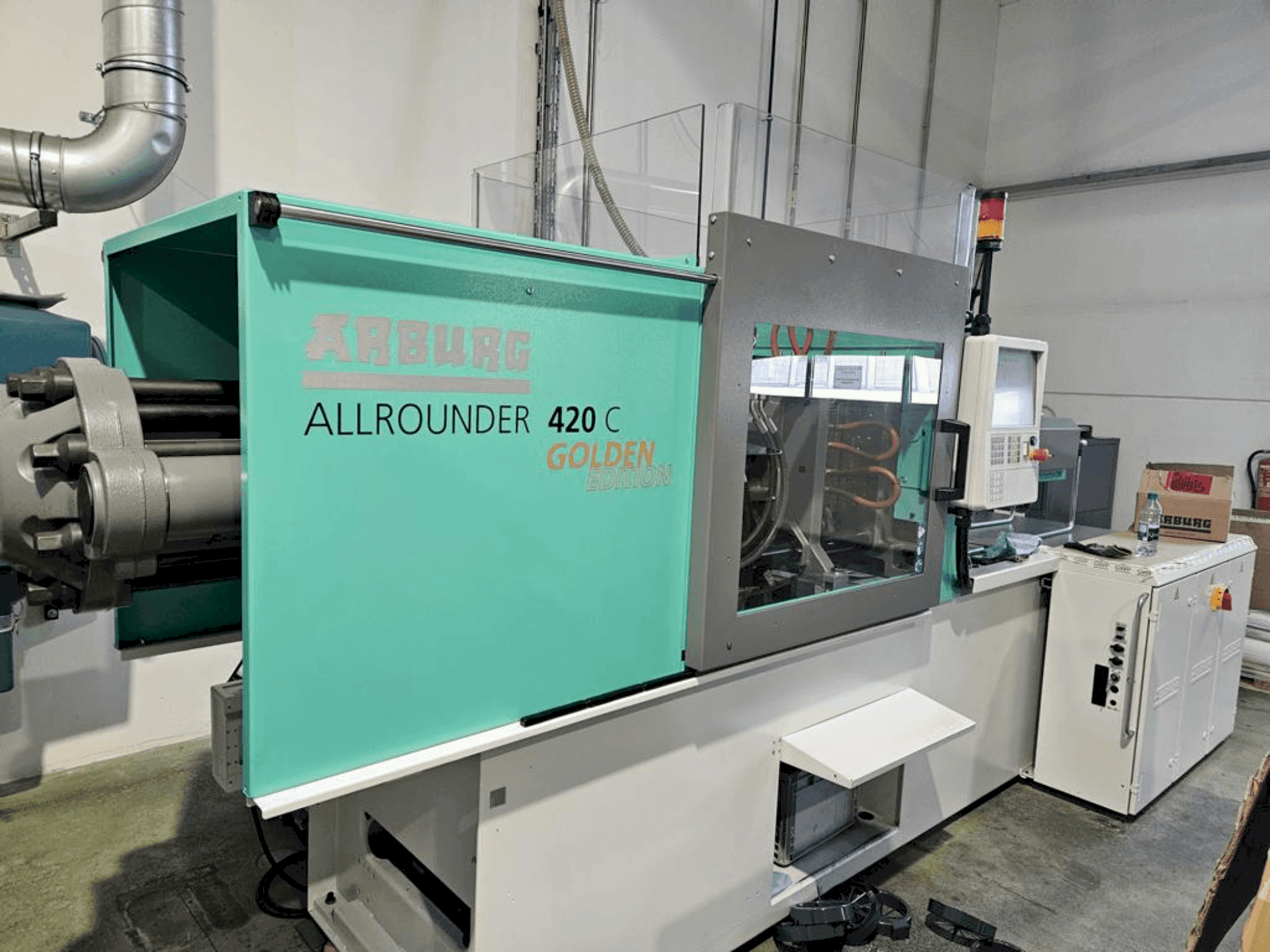 Masina Arburg Allrounder 420 C 1000 - 290 Golden Edition eestvaade