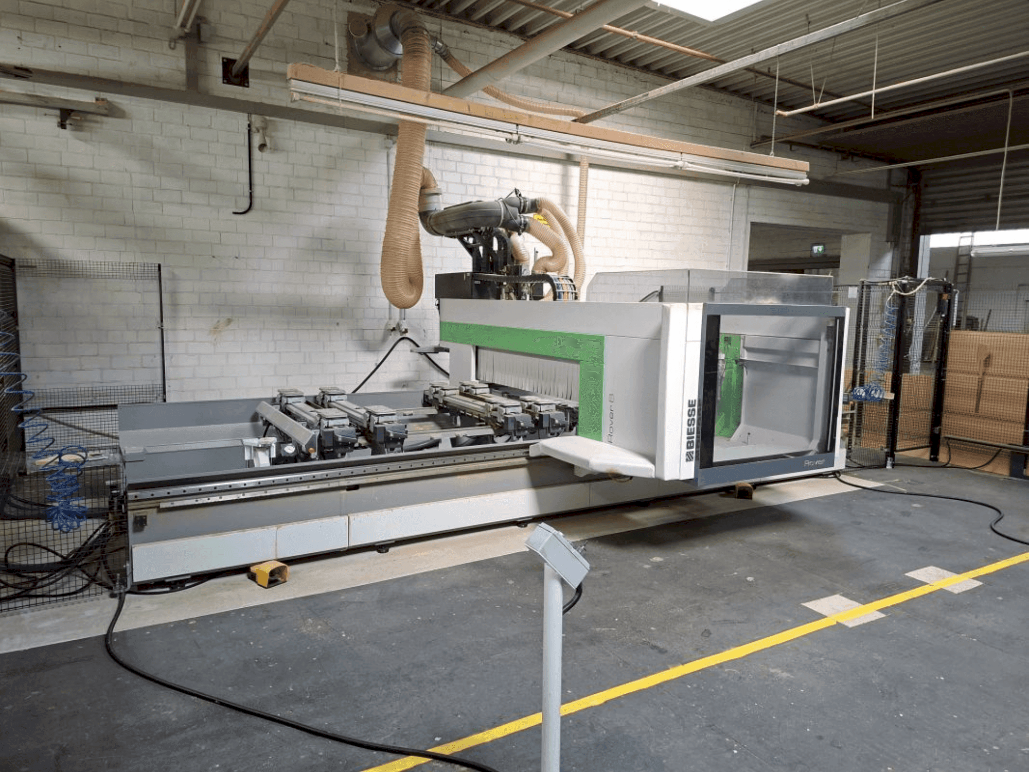 Masina BIESSE Rover B 1650 eestvaade