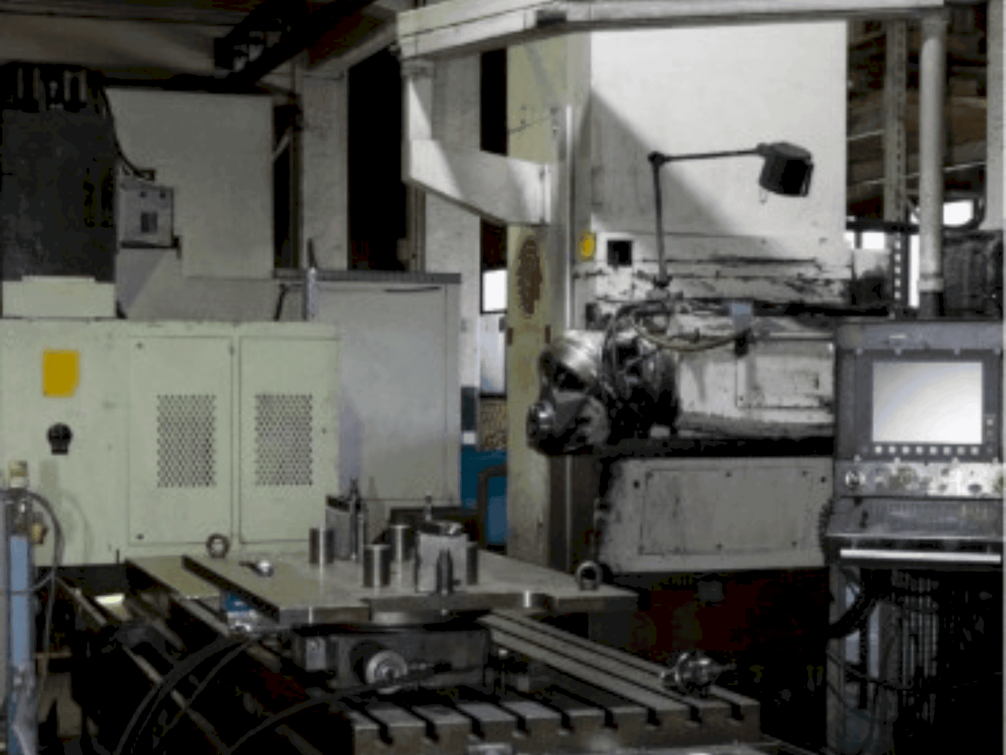 Masina Huron X 61 38 (1991) eestvaade