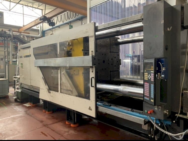 Masina OiMA STRATOS 8500/900 S eestvaade