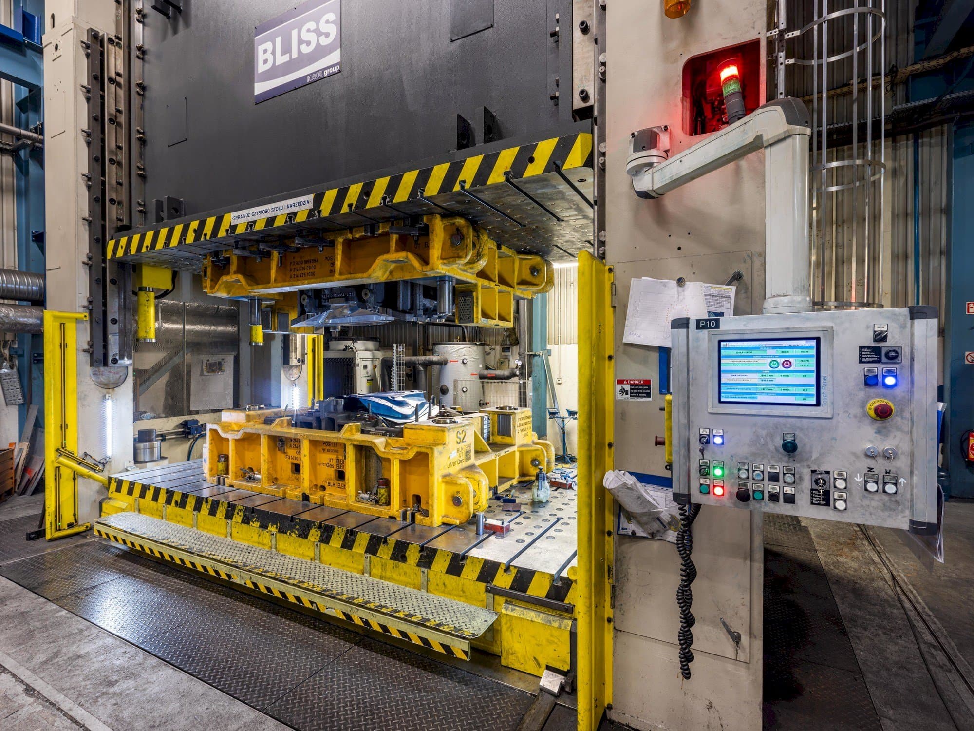 Masina BLISS-BRET PHD 1500 eestvaade