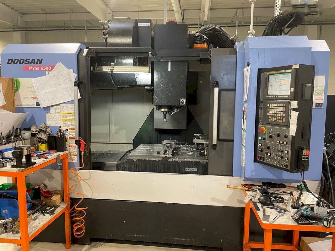 Masina Doosan MYNX DNM 6500 eestvaade