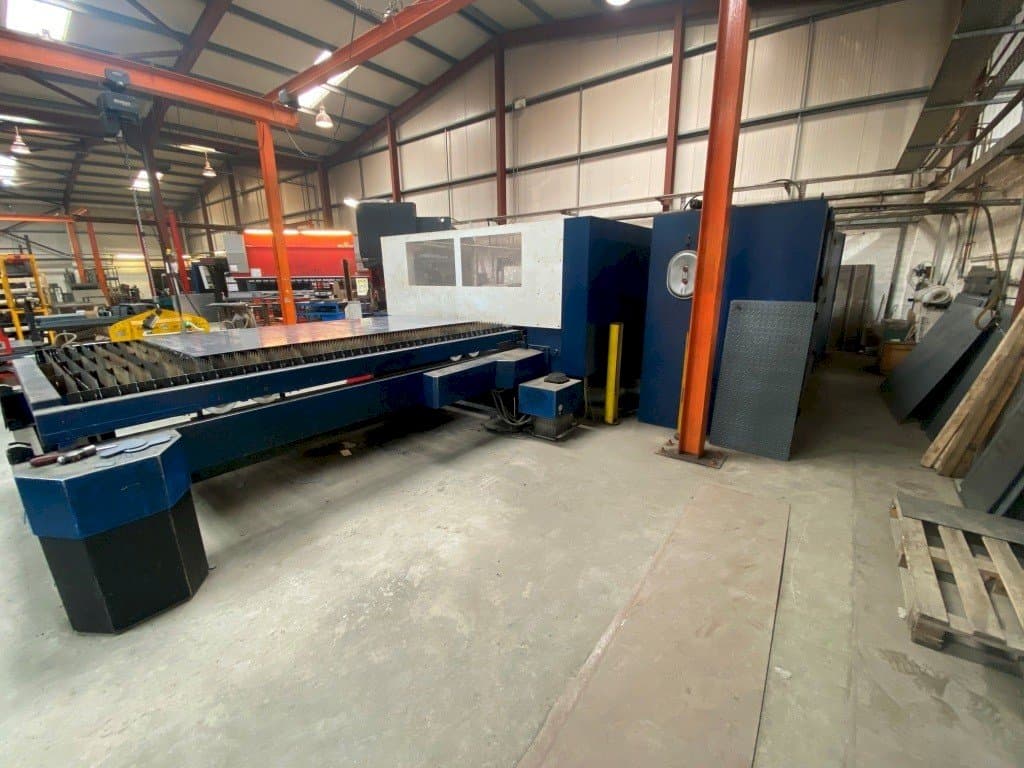Masina Trumpf TRUMATIC L3030 eestvaade