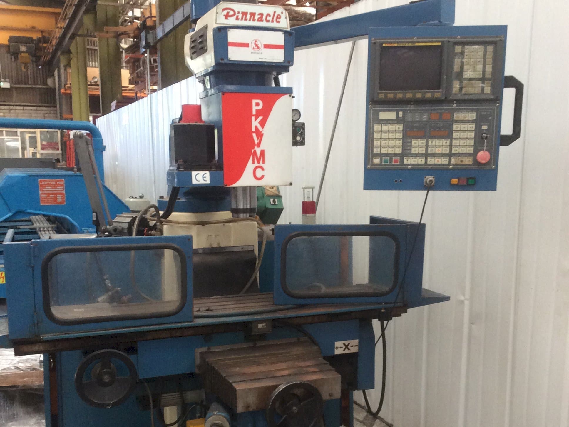 Masina Pinnacle PKVMC eestvaade