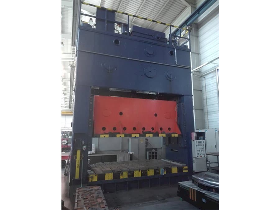 Masina Erfurt PKZZ 1000/4000 eestvaade