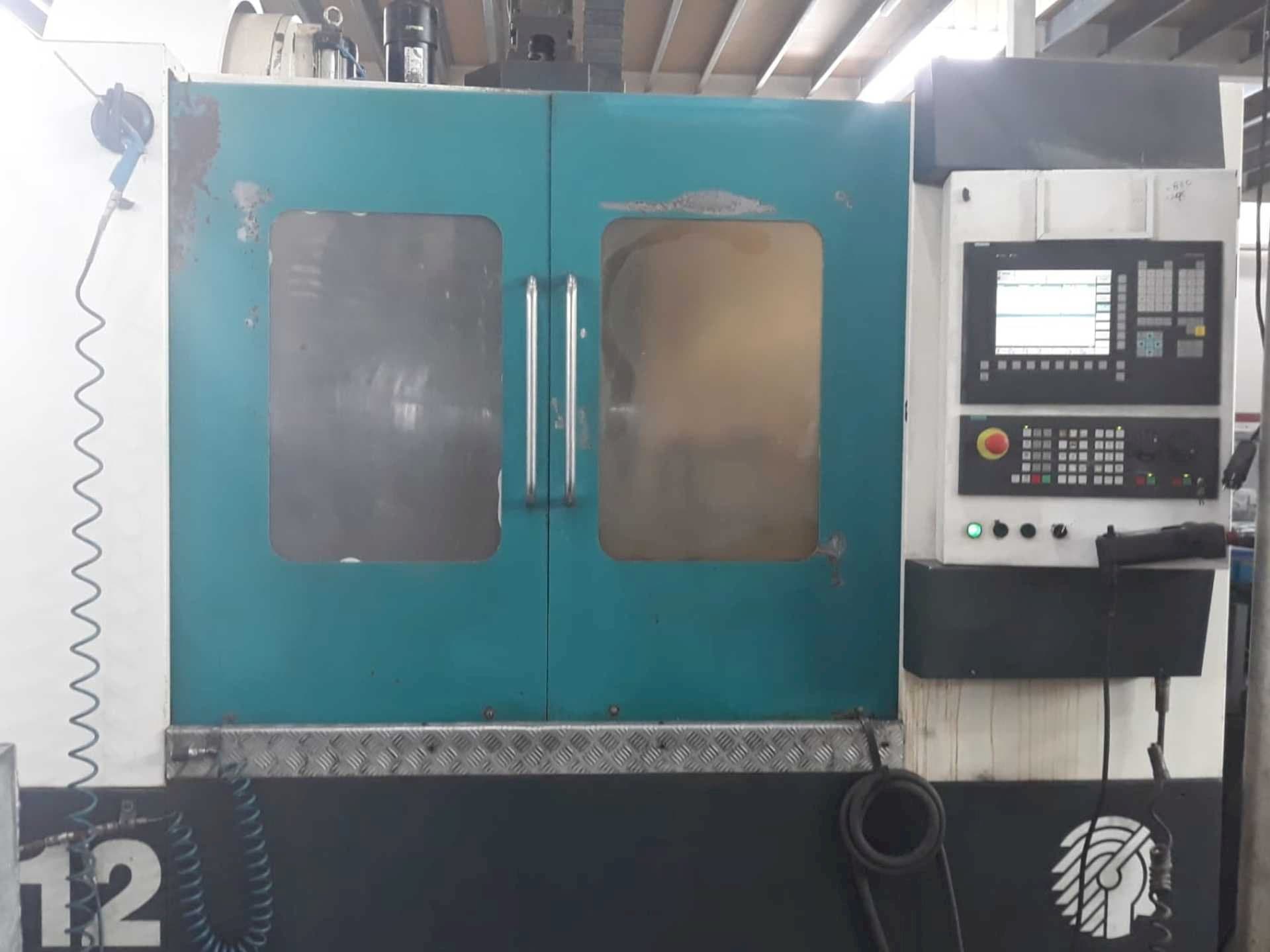 Masina Huron VX12 eestvaade