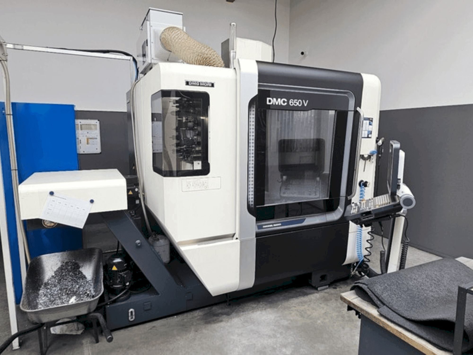 Masina DMG MORI DMC 650V eestvaade
