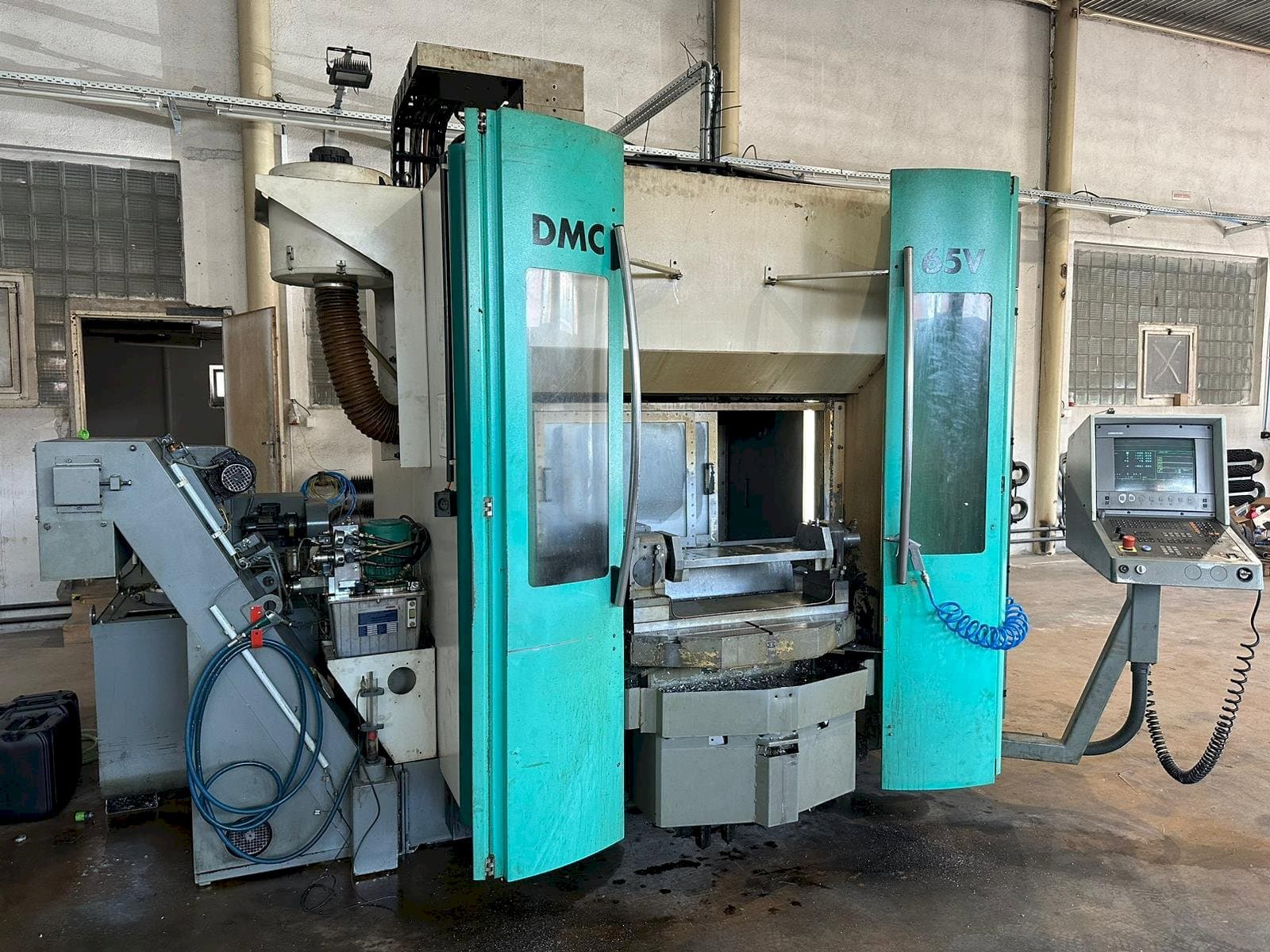 Masina DECKEL MAHO DMC 65V eestvaade