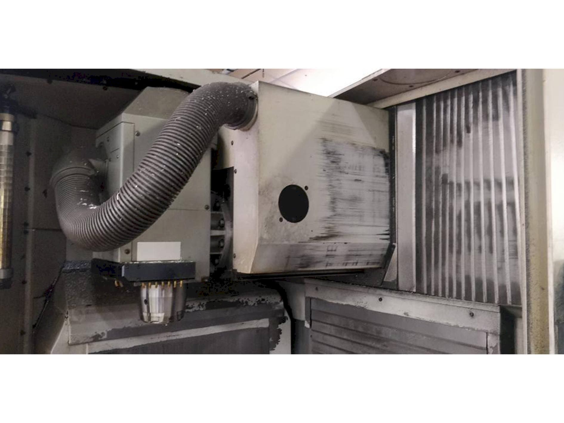 Masina DECKEL MAHO (DMG) Type DMU 60 T eestvaade
