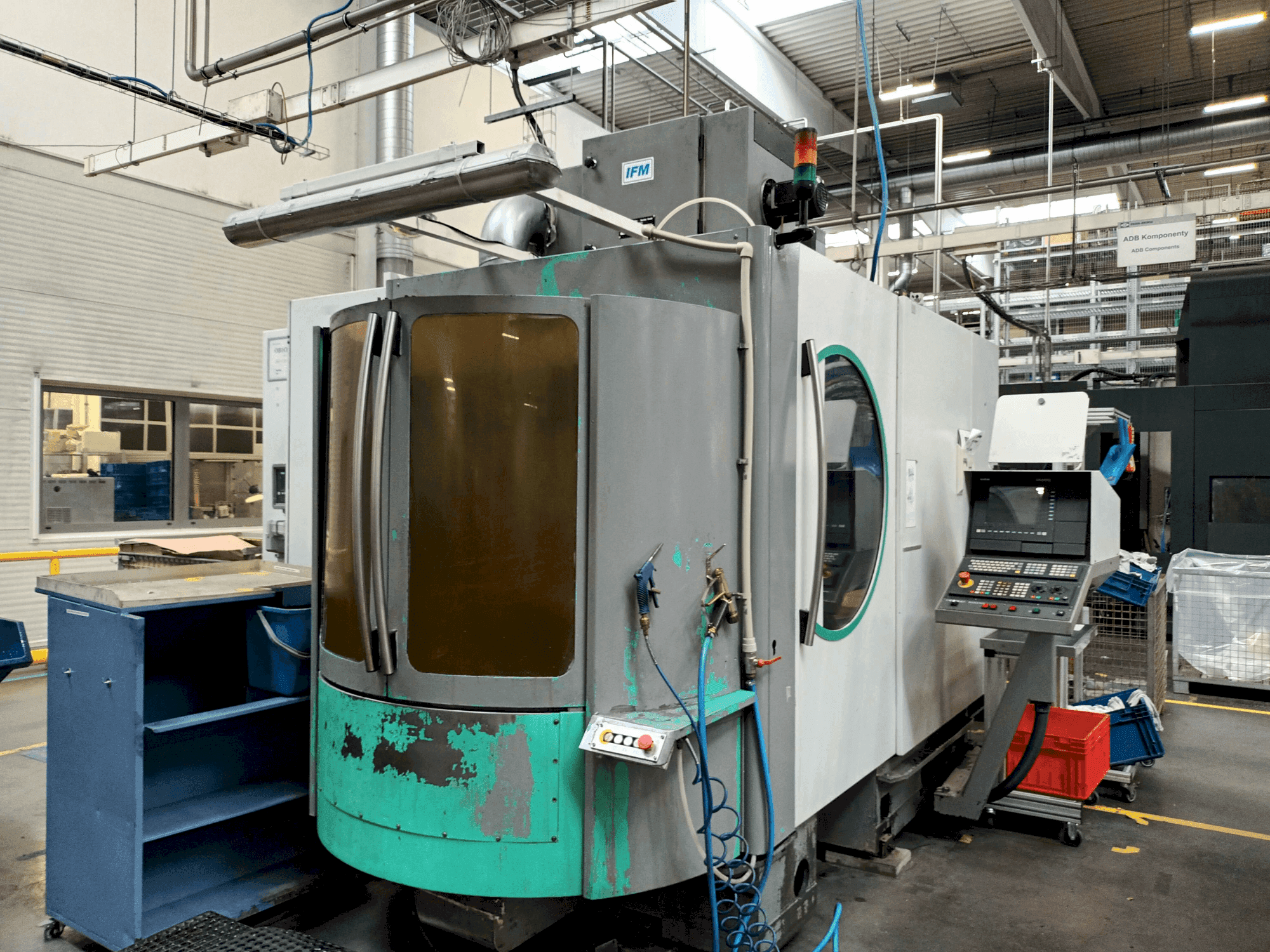 Masina DECKEL MAHO DMC 60H eestvaade