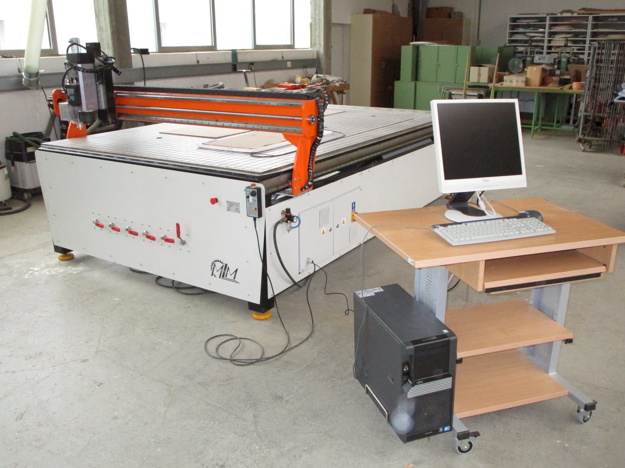 Masina MLM Ploter CNC eestvaade