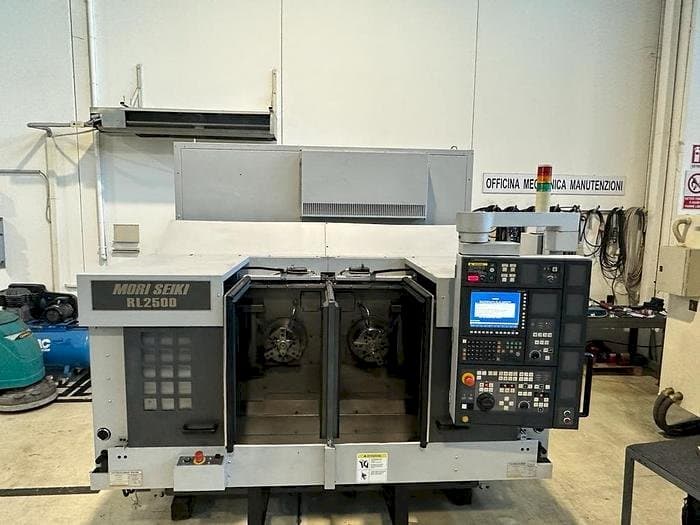Masina MORI SEIKI RL 2500 eestvaade
