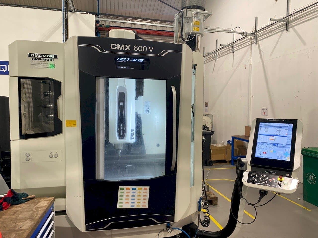 Masina DMG CMX 600 V eestvaade