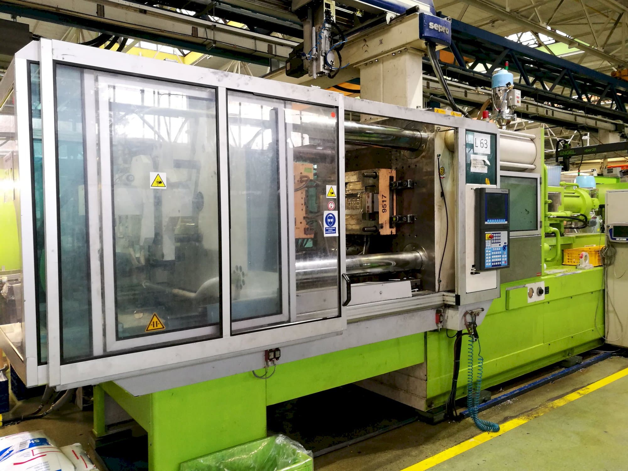 Masinavaade Krauss Maffei 420-1900 C2   vasakult