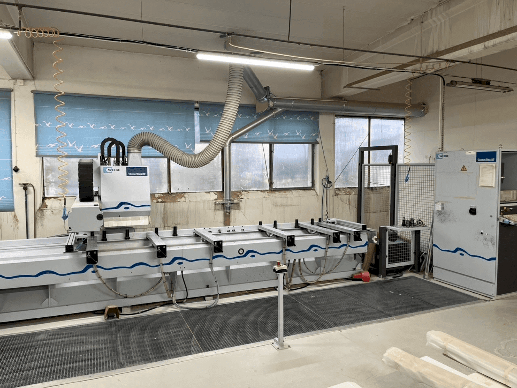 Masina Weeke BHC 280.3 eestvaade