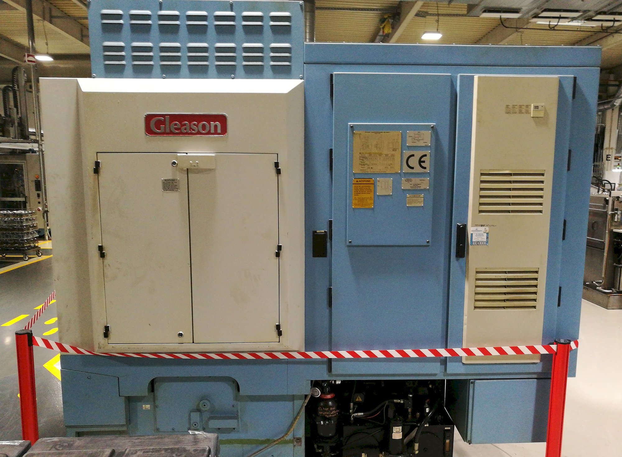 Masina Gleason Phoenix 500 HCT  tagantvaade