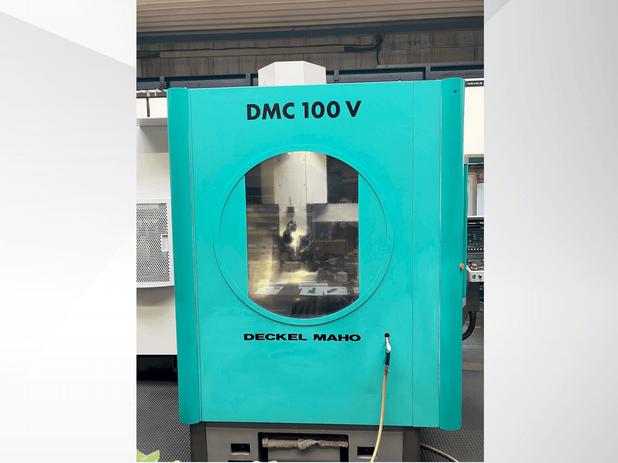 Masina DECKEL MAHO DMC 100V eestvaade