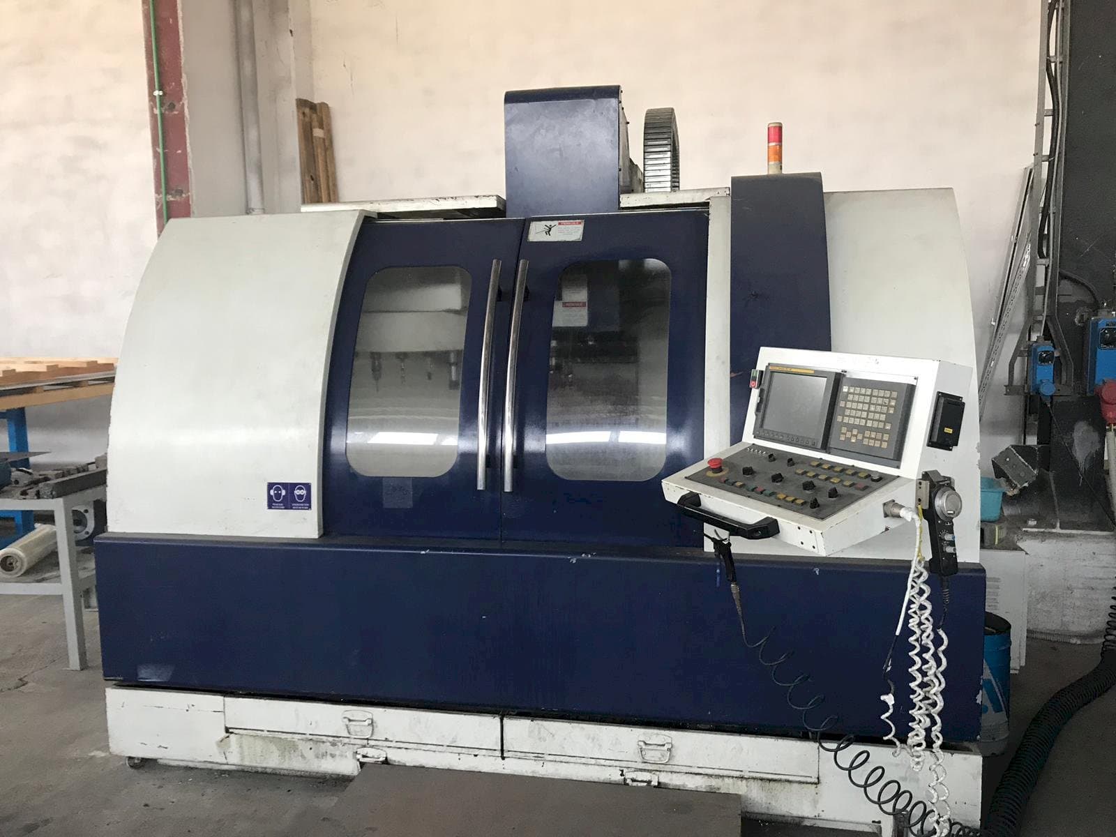 Masina Euma Spinner CAMS 200 eestvaade