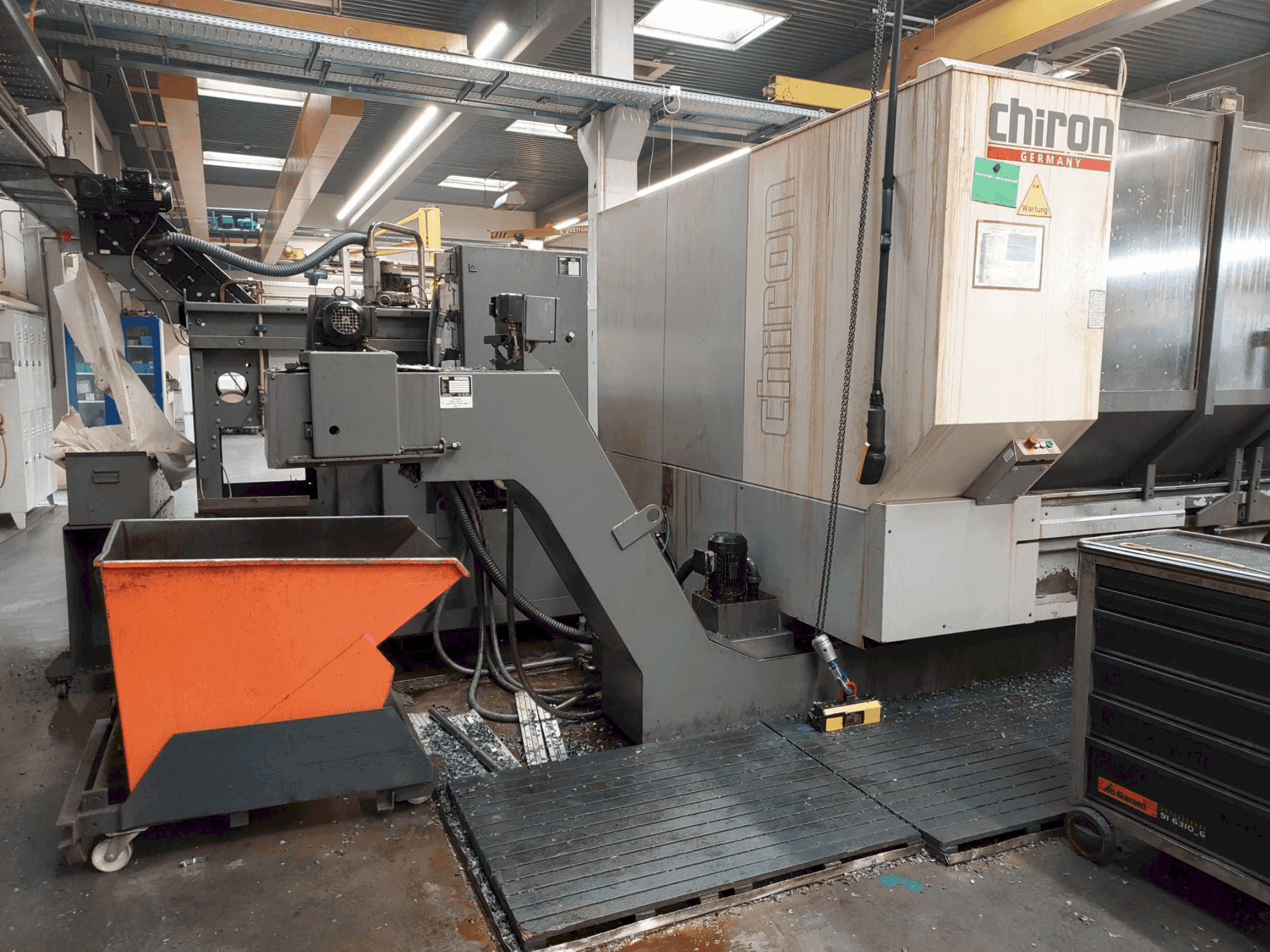 Masina CHIRON FZ28 KL (2004) vasaku külje vaade