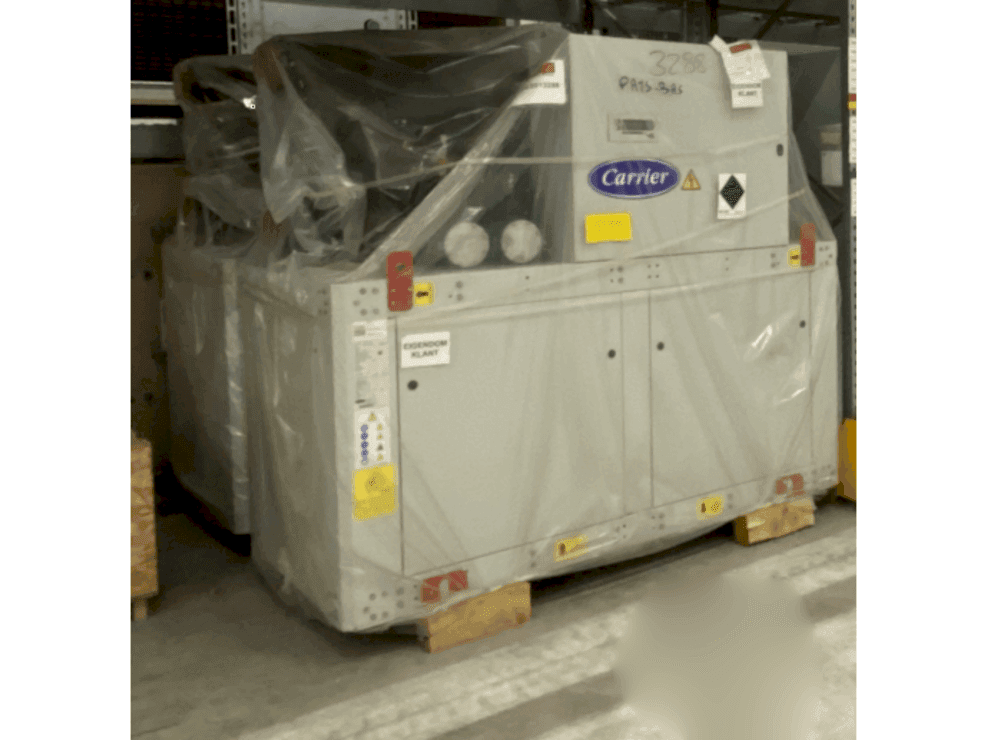 Masina CARRION 3x Carrier heat pump 30WI1000 & 2x Refrion Dry Coolers V-model ES4C 2390.6/4 E2   eestvaade