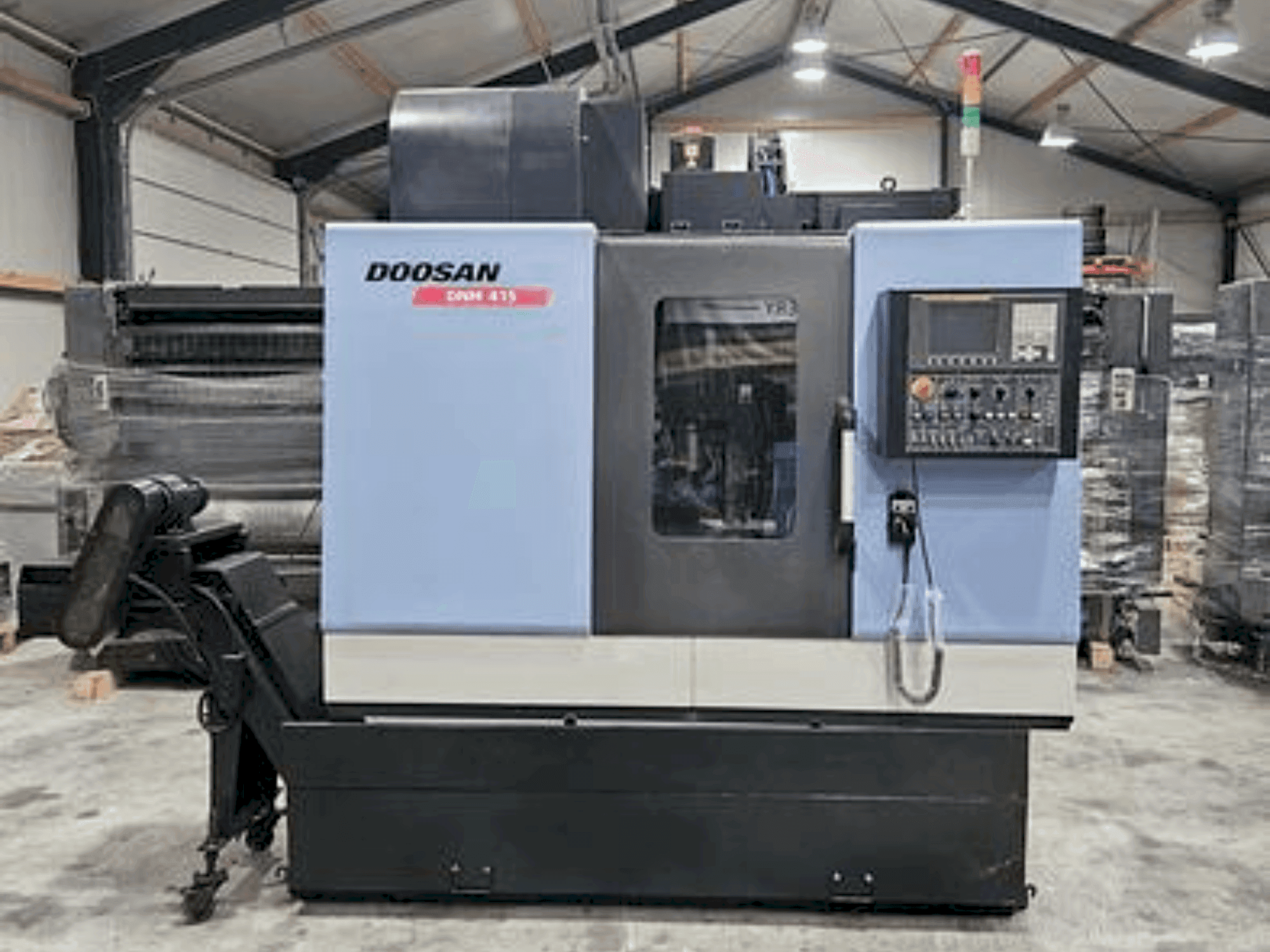 Masina DOOSAN DNM 415  (2015)   eestvaade