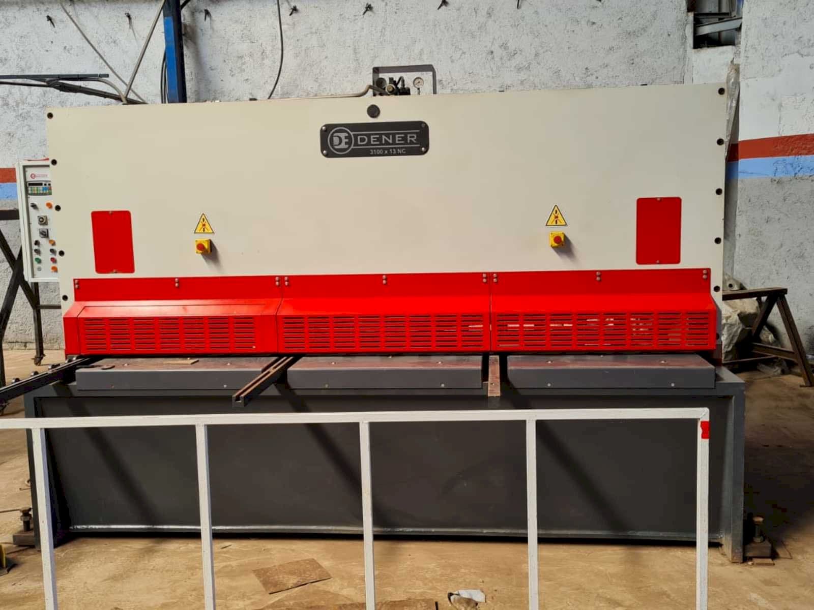 Masina DENER BS 3013 eestvaade