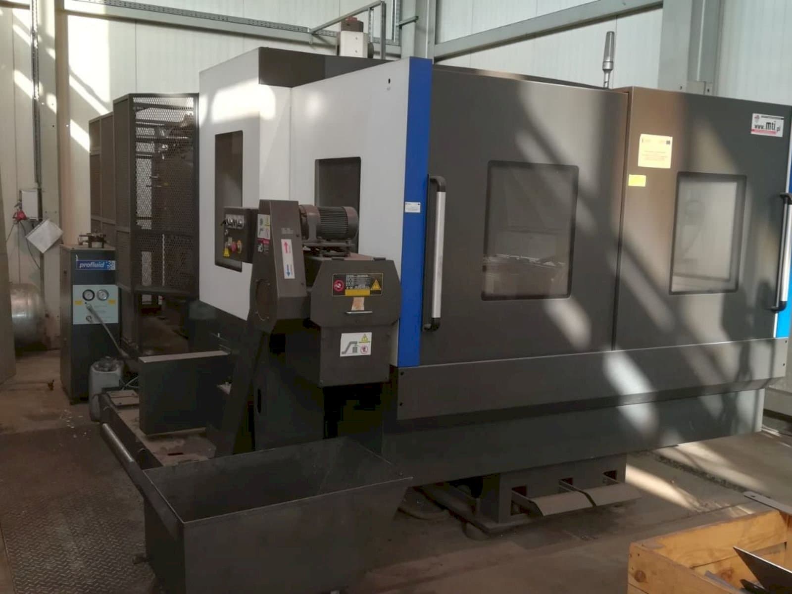 Masina Hyundai Wia KH63G eestvaade