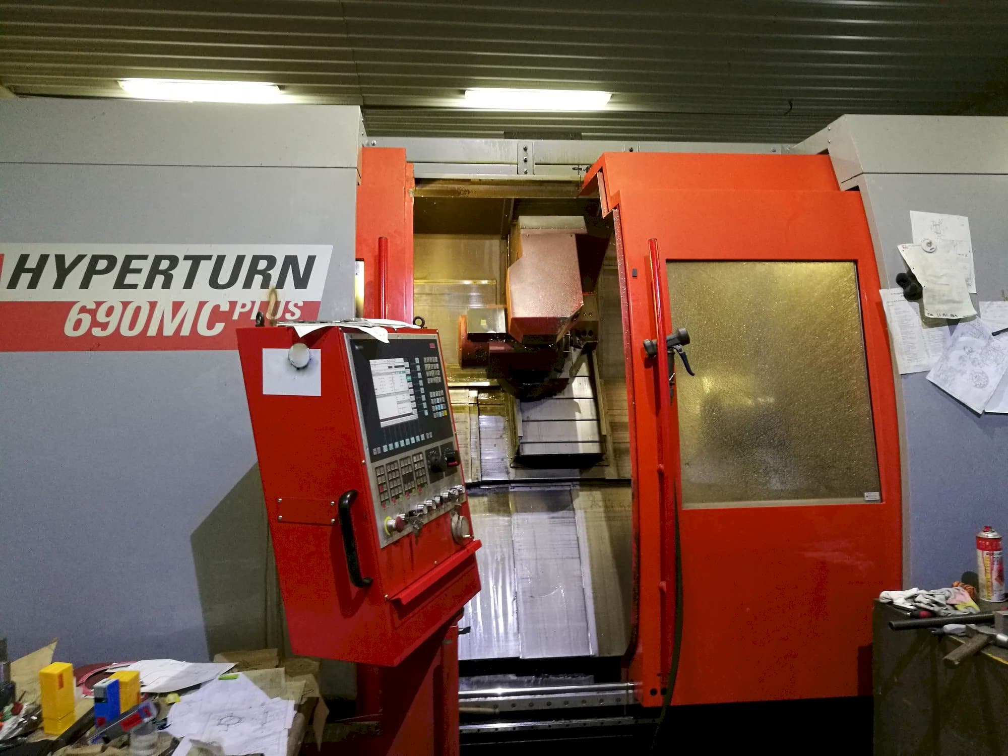 Masina EMCO Hyperturn 690MC Plus B eestvaade