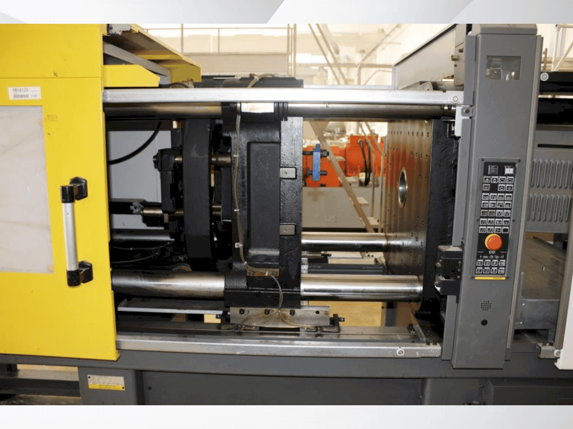 Masina FANUC ROBOSHOT S-2000 i 150B eestvaade