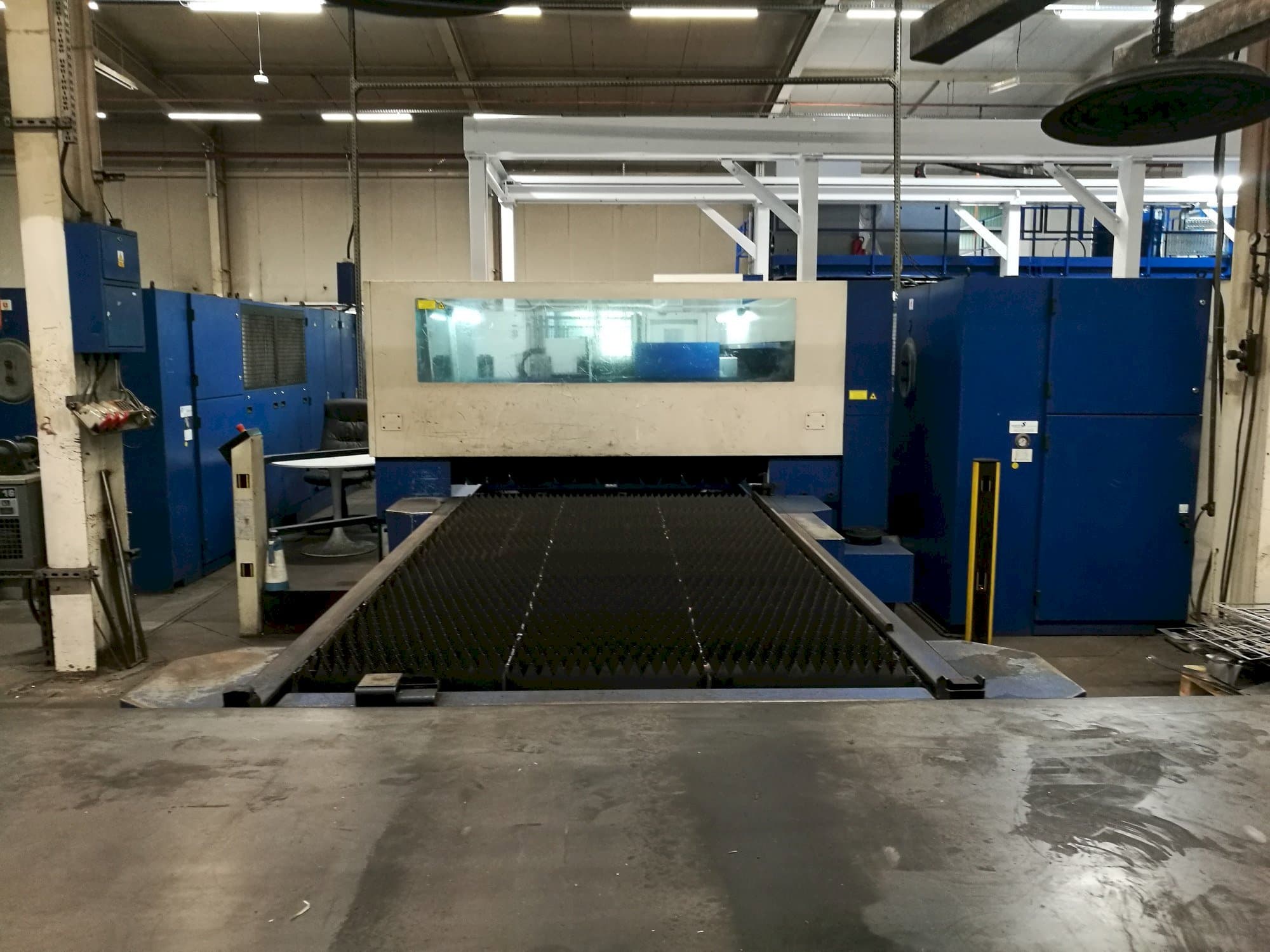 Masina Trumpf Trumatic L3050 eestvaade