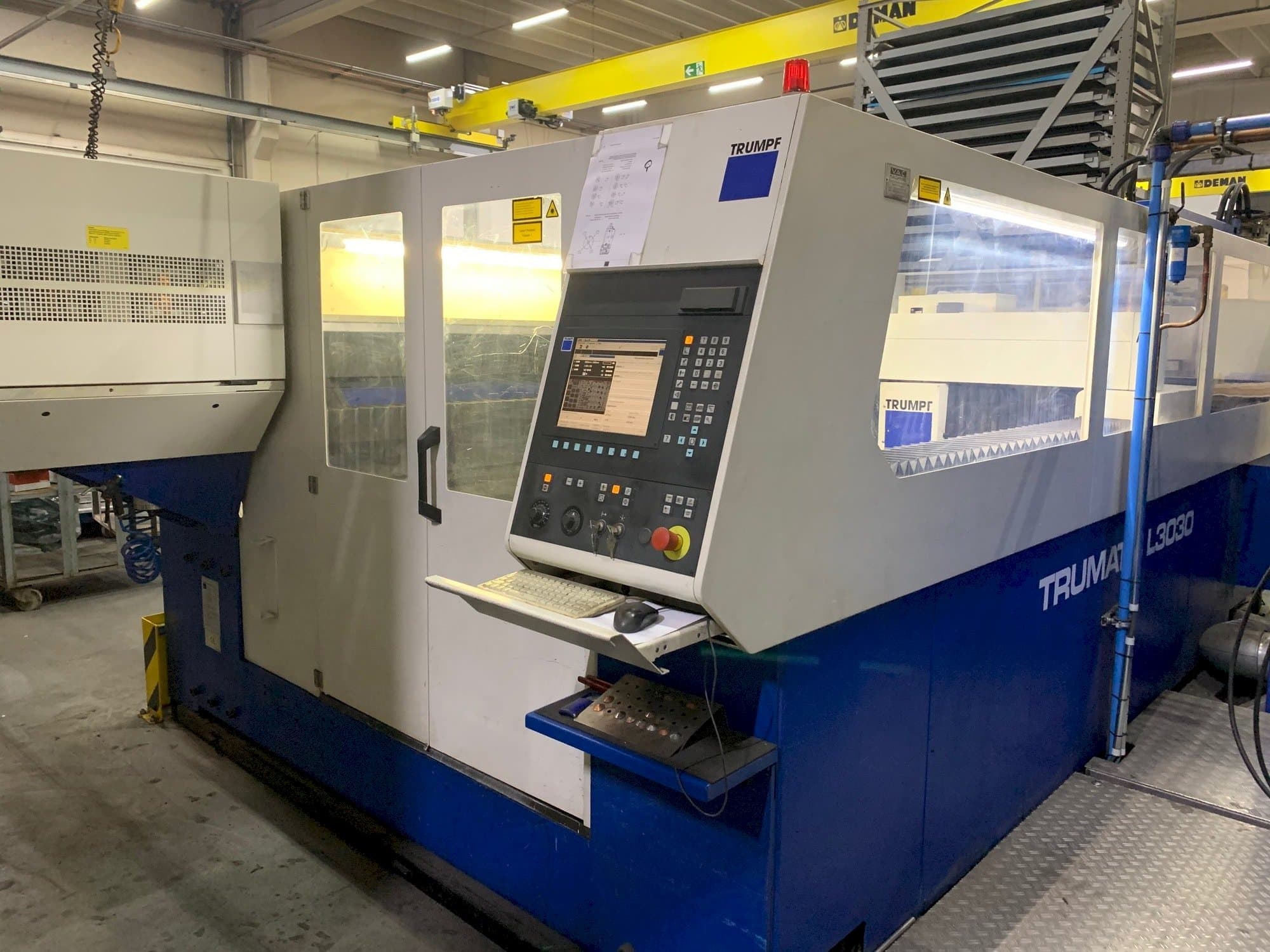 Masina Trumpf Trumatic L3030 4kW + Liftmaster eestvaade