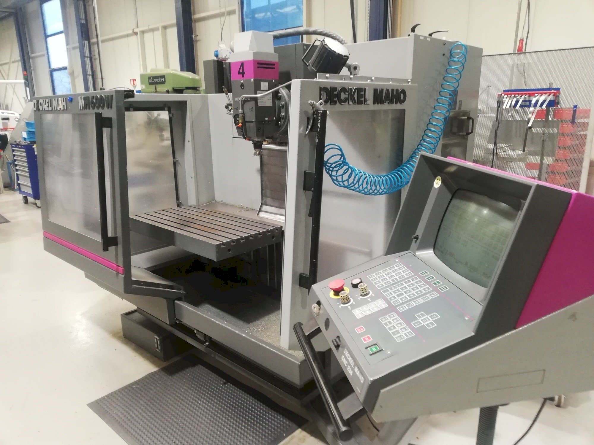 Masina DECKEL MAHO MH 600W   eestvaade