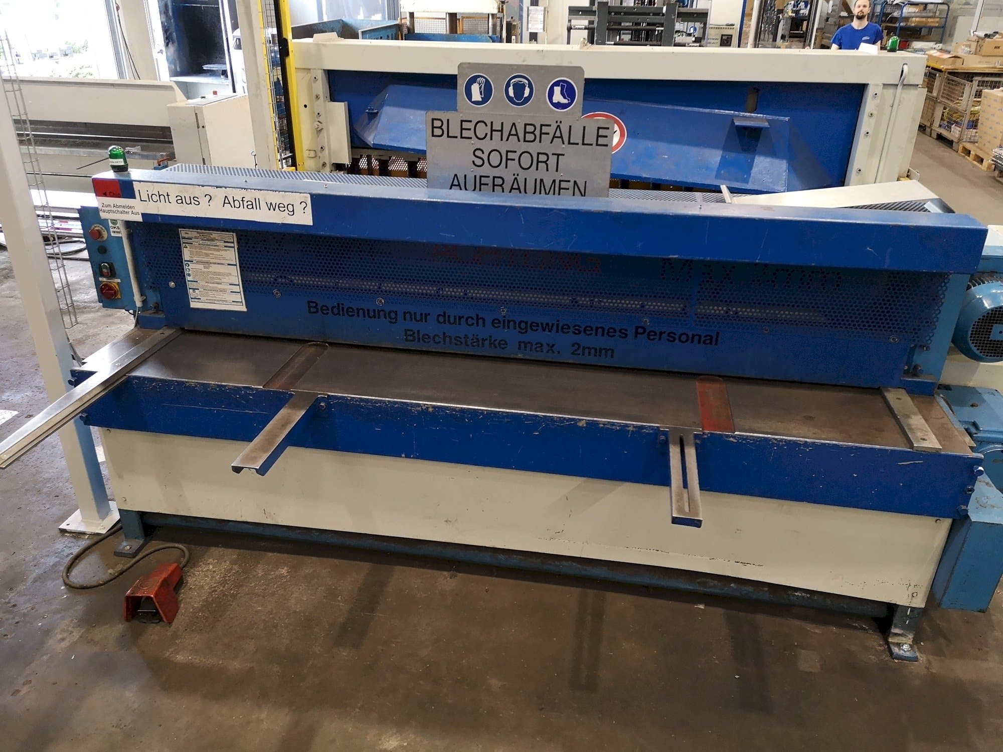 Masina KNUTH KMT 2500/3 eestvaade