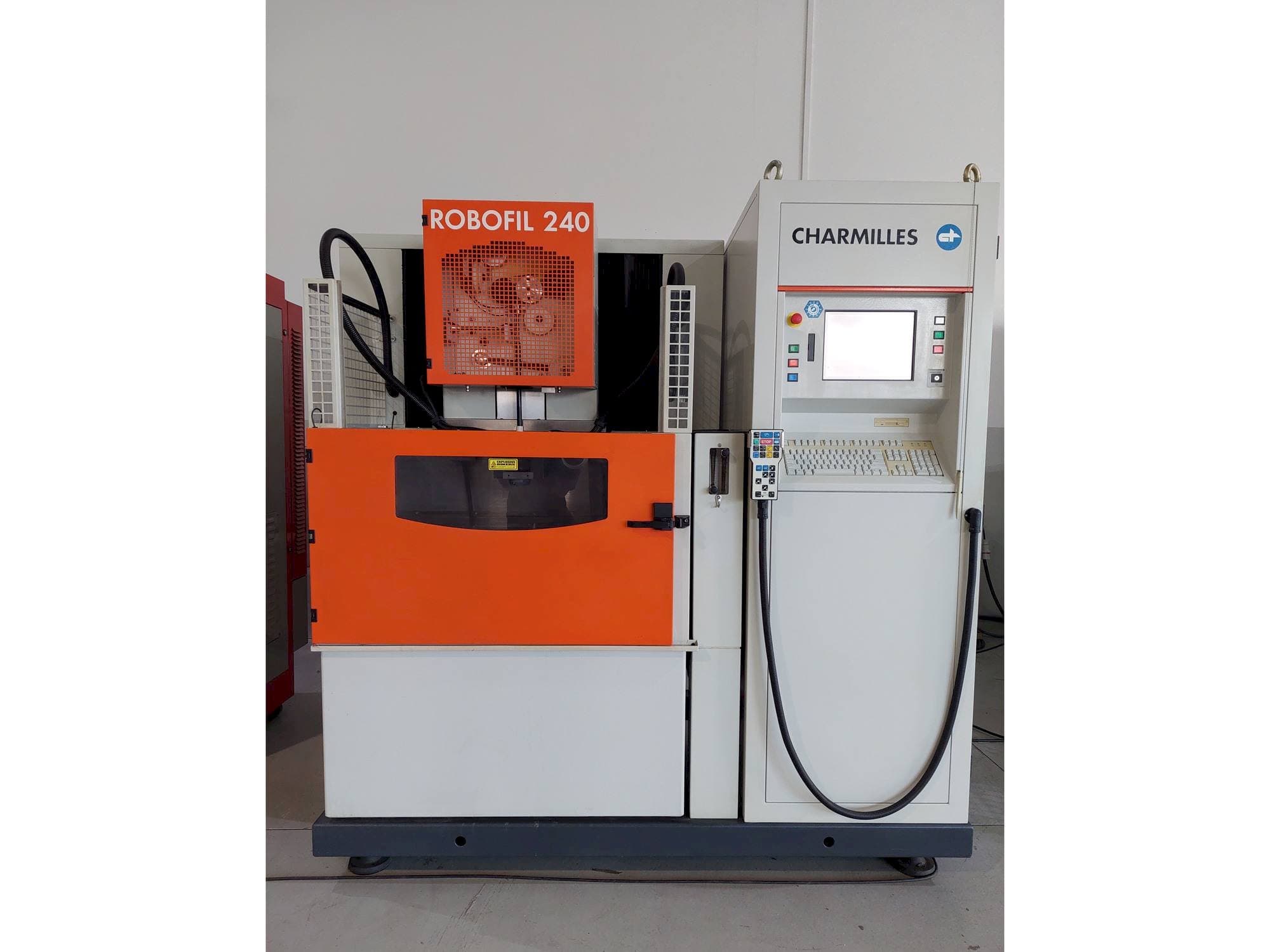 Masina CHARMILLES ROBOFIL 240   eestvaade