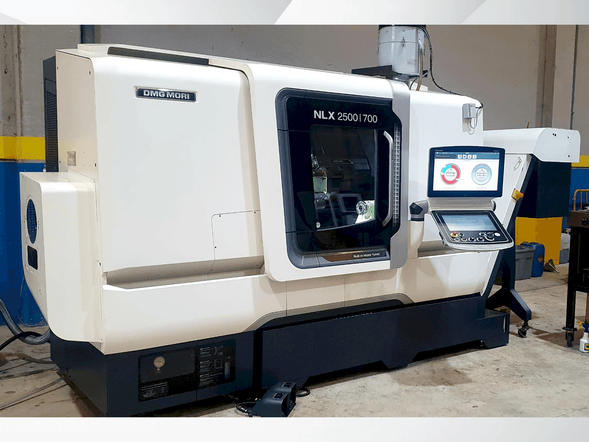 Masina DMG MORI NLX2500Y/700 eestvaade