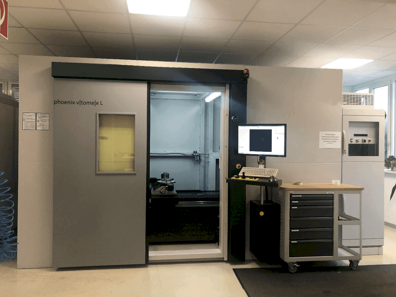 Masina Phoenix V|tome|x L 240 eestvaade