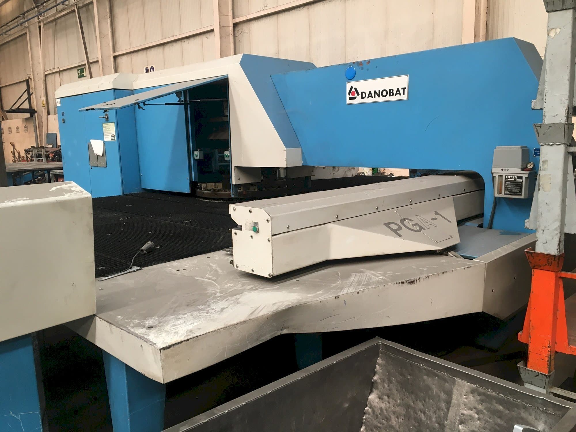 Masina DANOBAT PGA-1   eestvaade