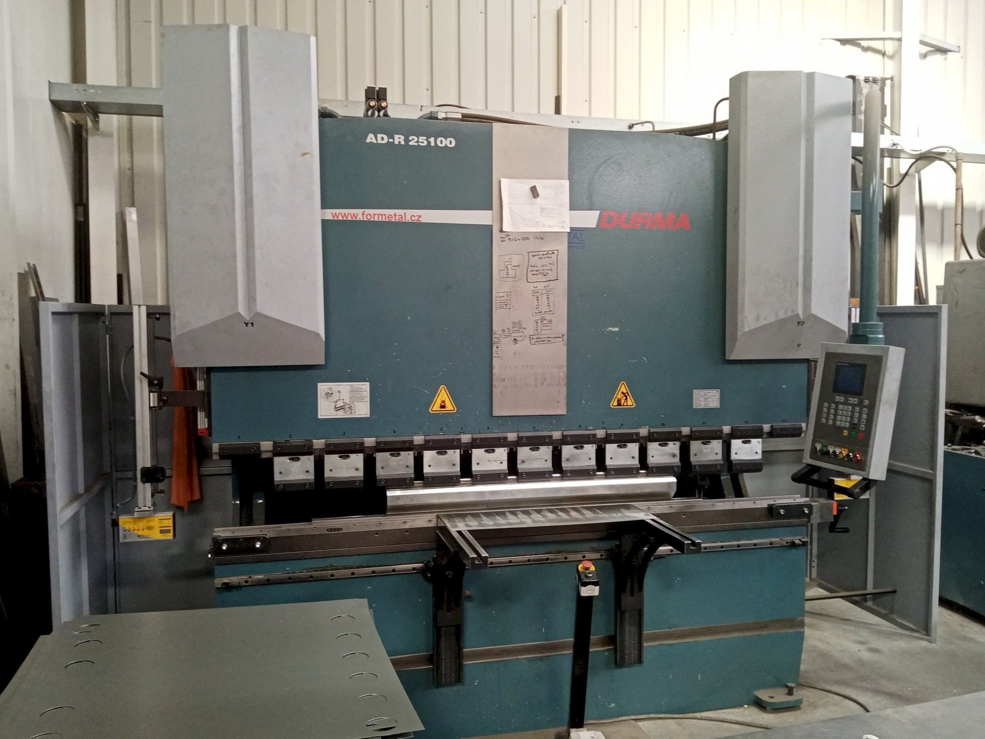 Masina Durma AD-R 25100 eestvaade