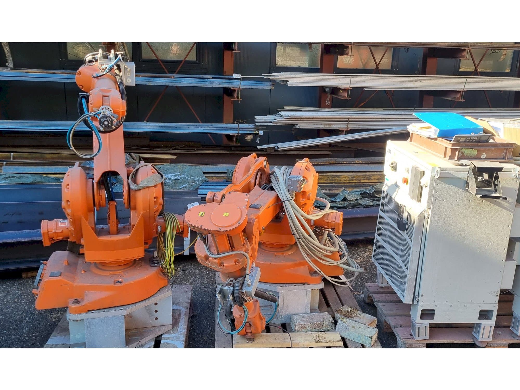 Masina ABB IRB2400 M2000   eestvaade