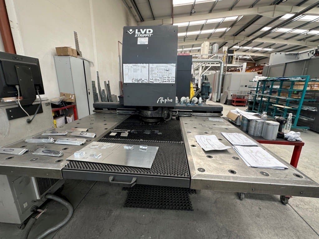 Masina LVD Alpha 1212TK eestvaade