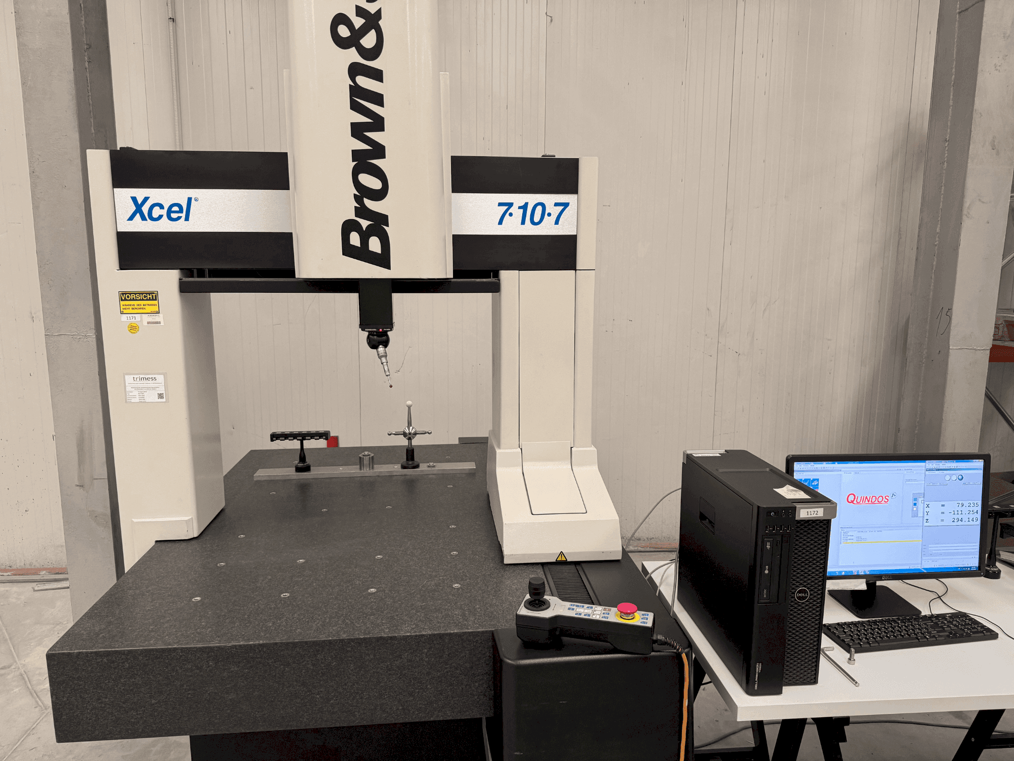 Masina BROWN & SHARPE XCEL 7107 eestvaade