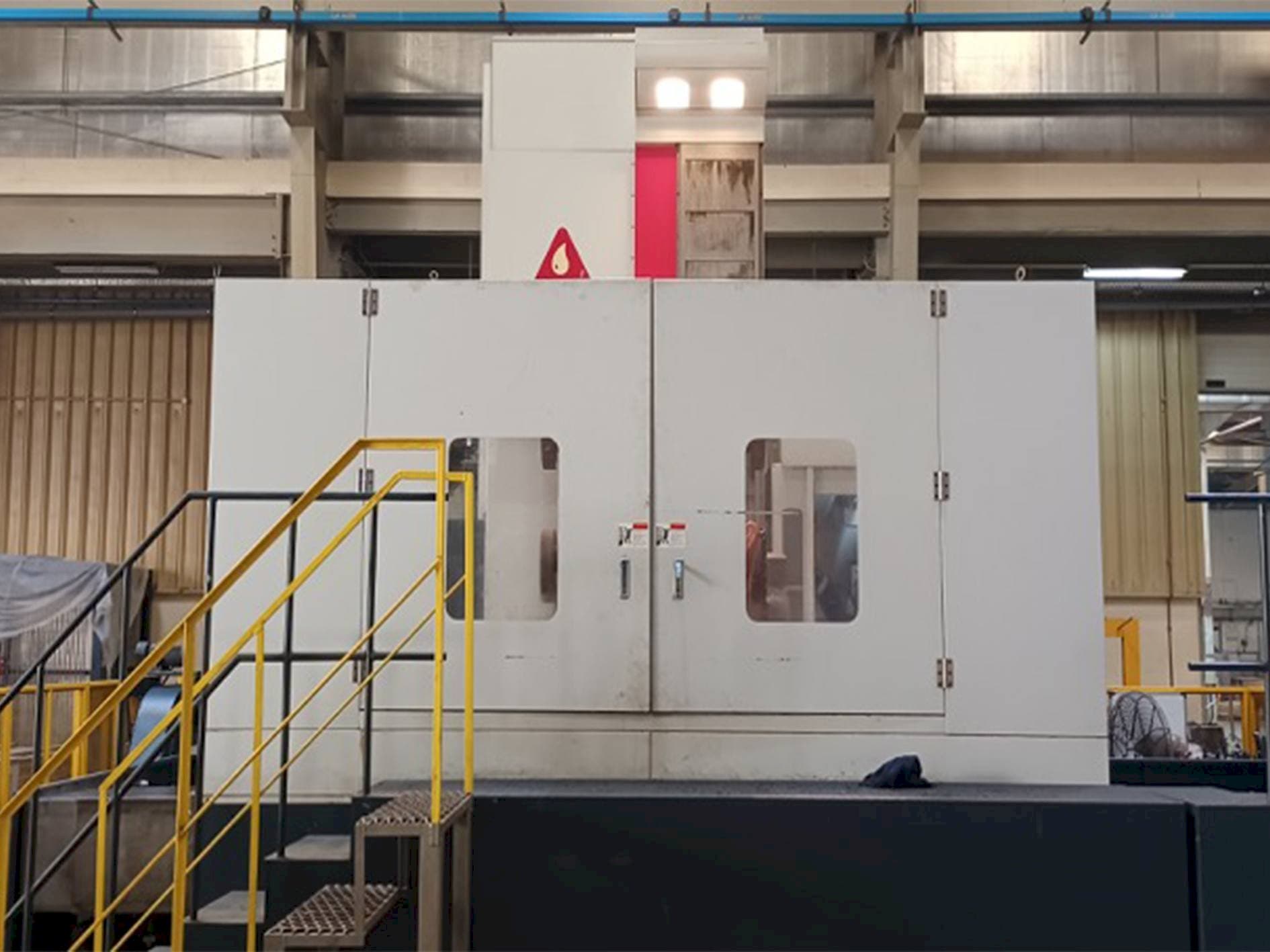 Masina YOU JI HBM130/3022 eestvaade