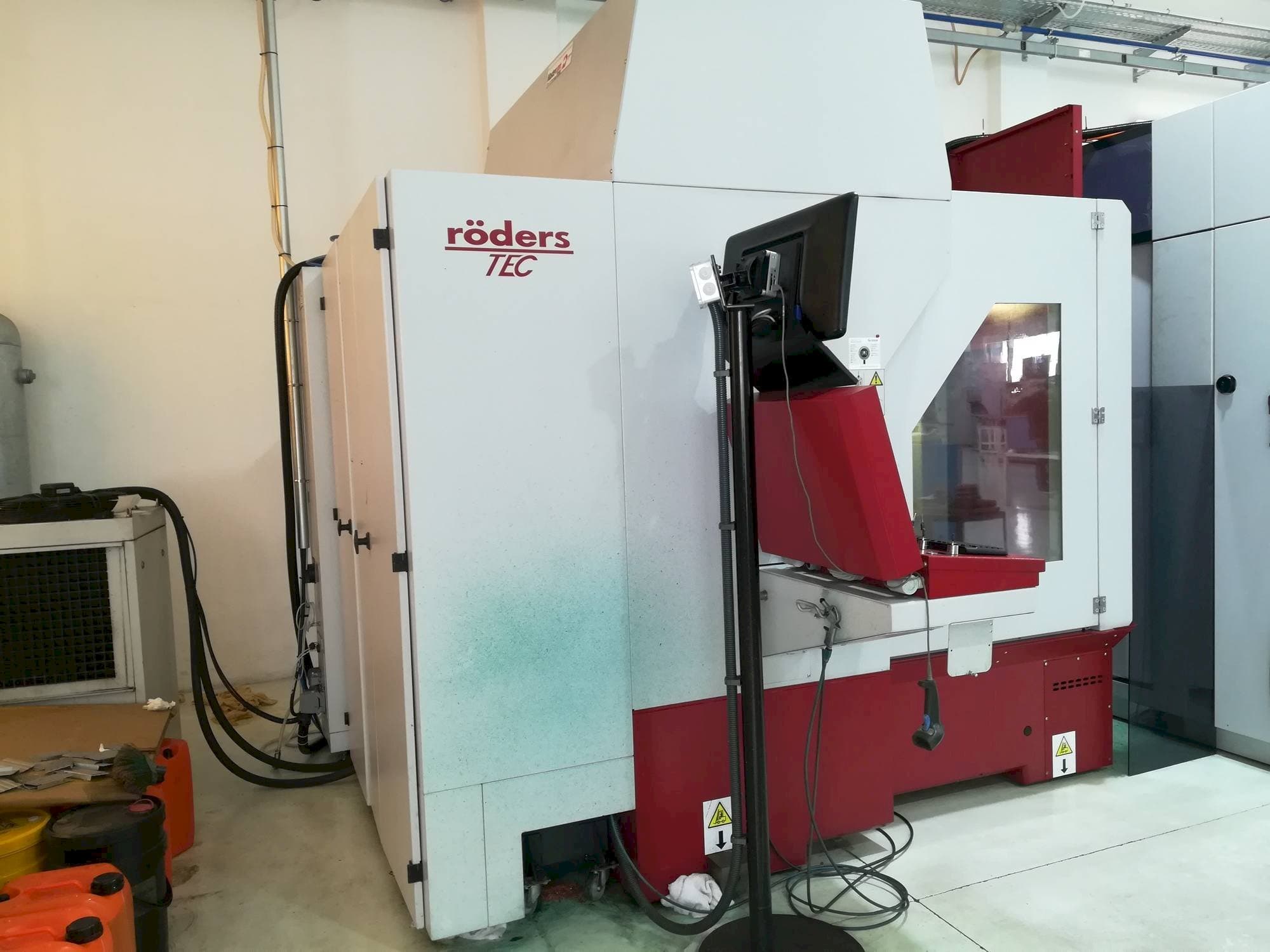 Masina Röders RXP 801 eestvaade