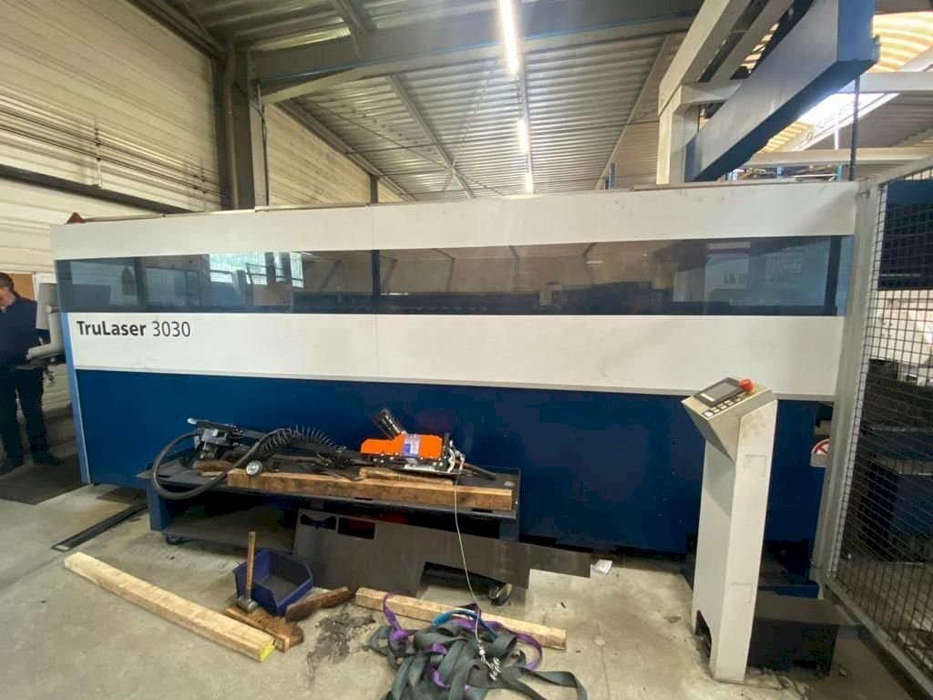 Masina Trumpf Trulaser 3030 L20 eestvaade
