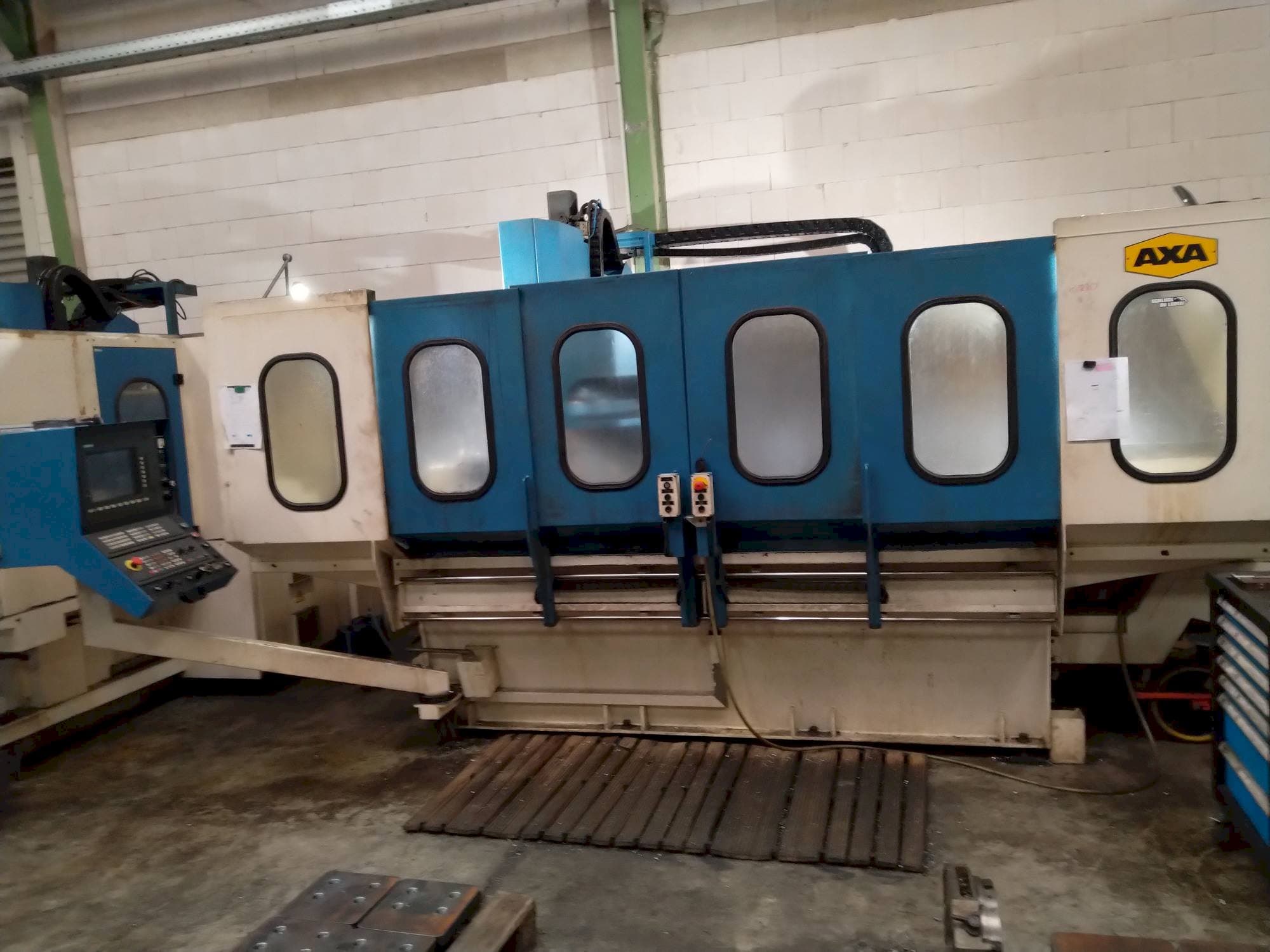 Masina AXA VSC 2M eestvaade